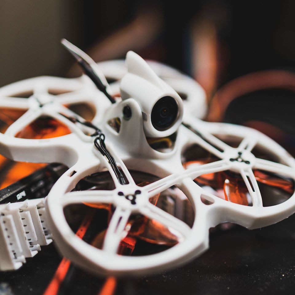 Emax Tinyhawk II 2 RTF FPV Rac - Drone Battery Balance Charger のレビューと価格