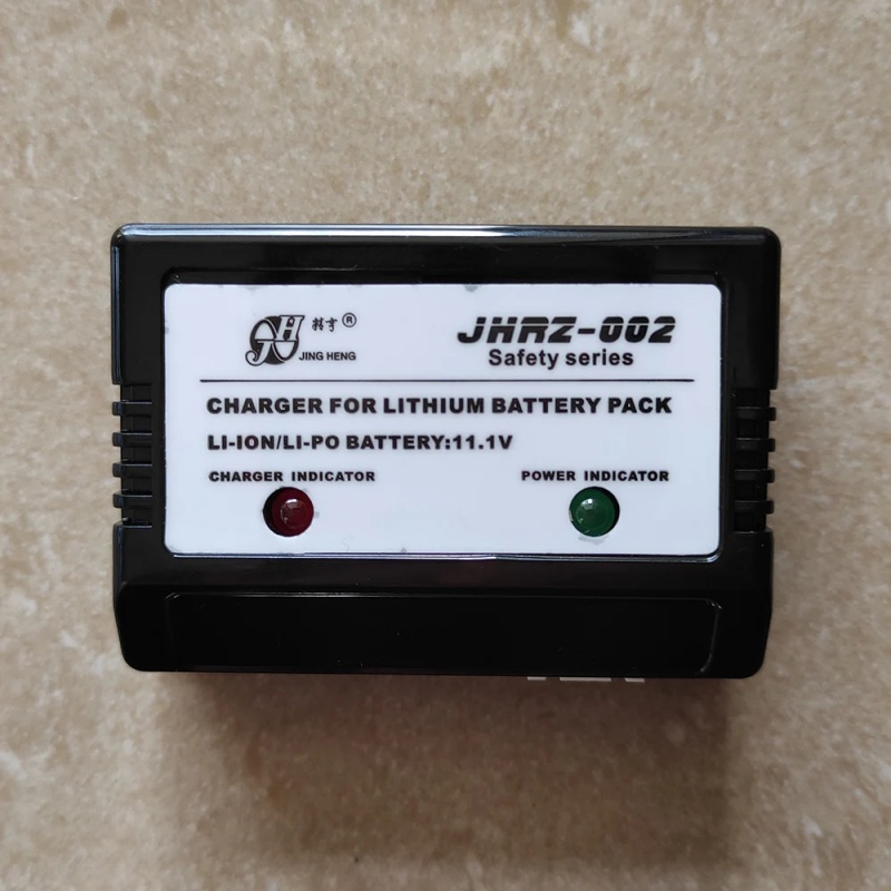 3S 11.1V LiPo Battery Balance  - Drone Battery Charger のレビューと価格